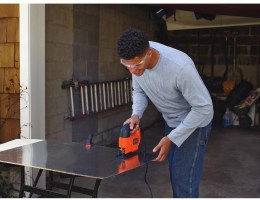 Sierra de Calar 4,5 Amp.BLACK + DECKER4